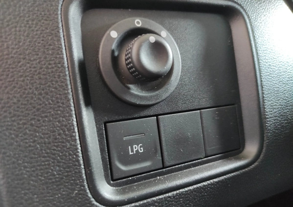 Dacia Duster cena 73900 przebieg: 30454, rok produkcji 2022 z Wieliczka małe 121